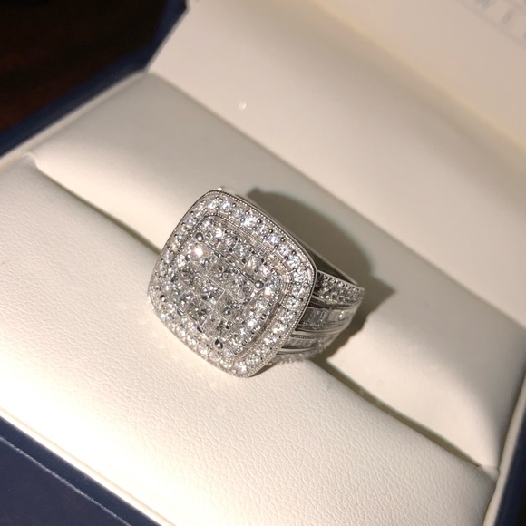 Sold - Picture 5 of 6